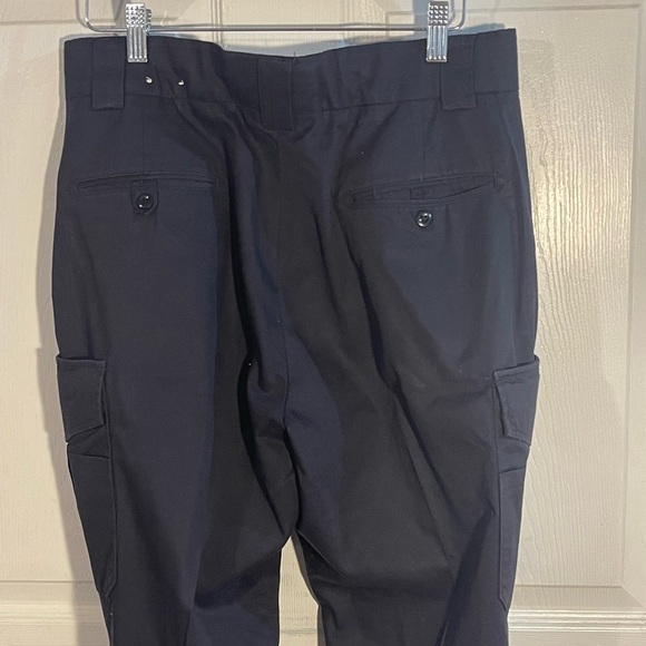 Blauer Men's Navy Cargo Pants - Picture 7 of 13